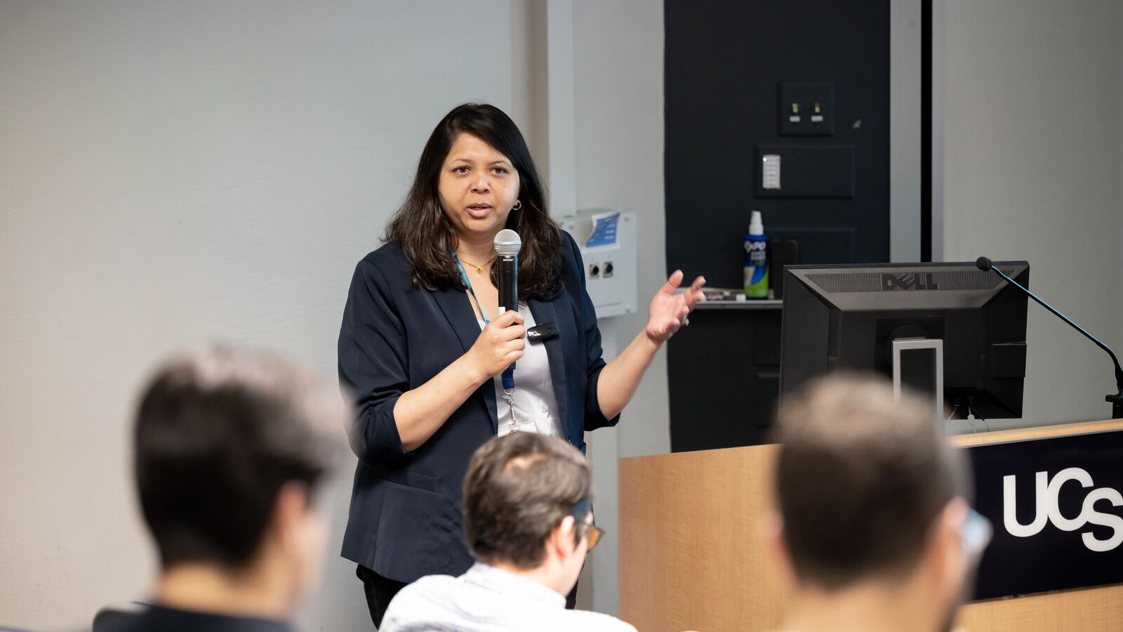 Manjiree Karandikar, PD lectures first-year med students